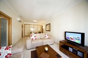 Lounge and dining room